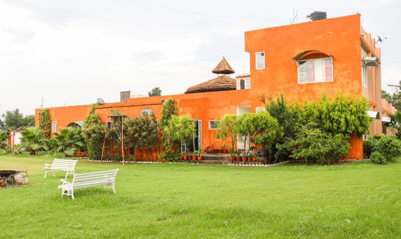 The Baghban Hotel & Resort, Baddi מראה חיצוני תמונה