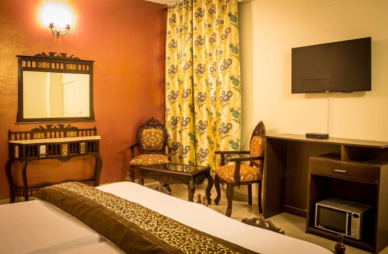 The Baghban Hotel & Resort, Baddi מראה חיצוני תמונה