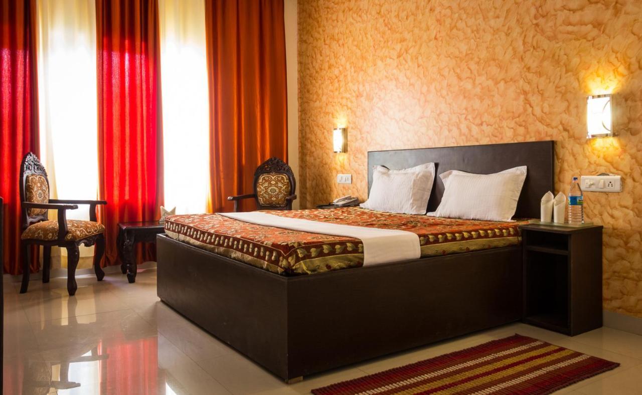 The Baghban Hotel & Resort, Baddi מראה חיצוני תמונה