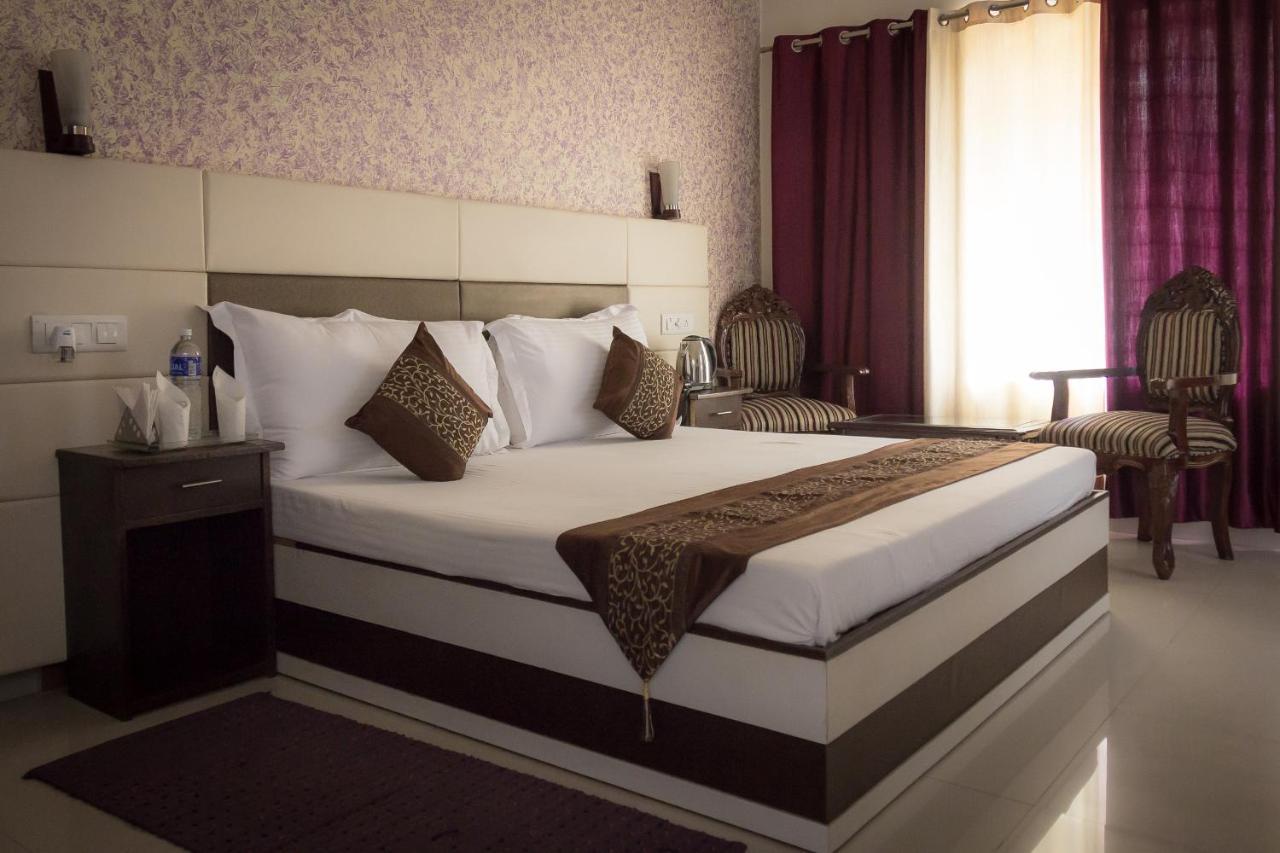 The Baghban Hotel & Resort, Baddi מראה חיצוני תמונה